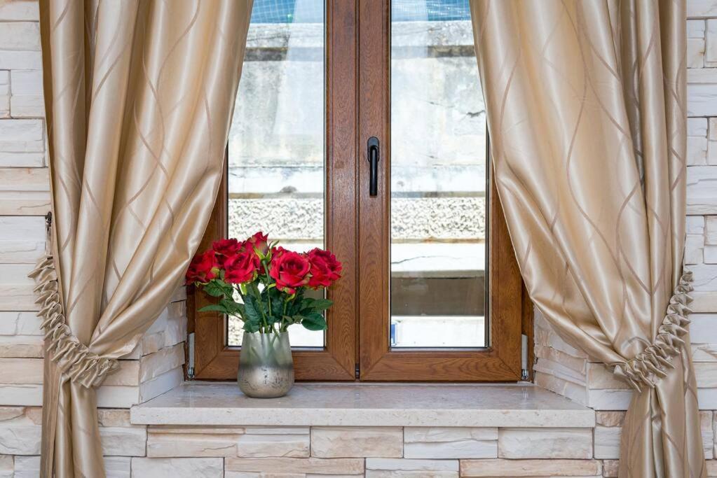 Diva 1,Stylish Old Town Studio Apartment Near Beach Split Ngoại thất bức ảnh