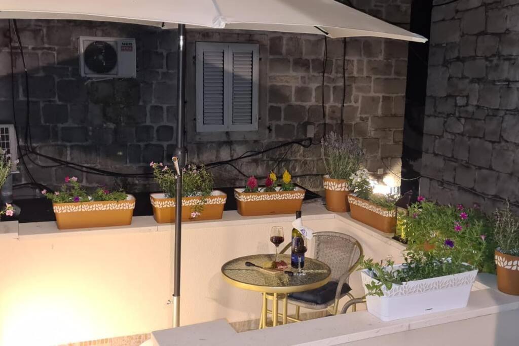 Diva 1,Stylish Old Town Studio Apartment Near Beach Split Ngoại thất bức ảnh